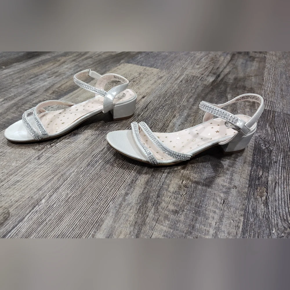 Authentic American Heritage Girls Heels, Size 4 Med